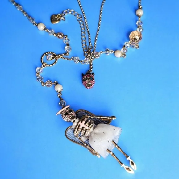 😈👼Betsey ANGEL DEVIL A&D Rosary Halo Wings Ballerina Skull Necklace - NWOT - Picture 5 of 8